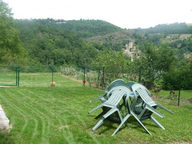 Gite Oustal Belcastel  Exteriér fotografie